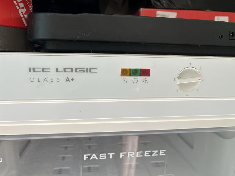 Морозильна камера Snaige