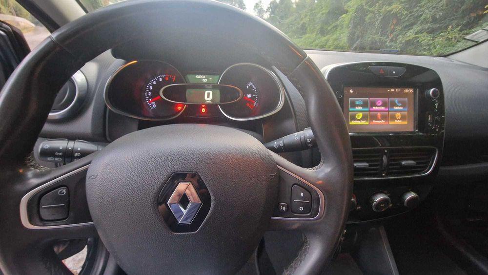 Renault Clio Sport Tourer Limited