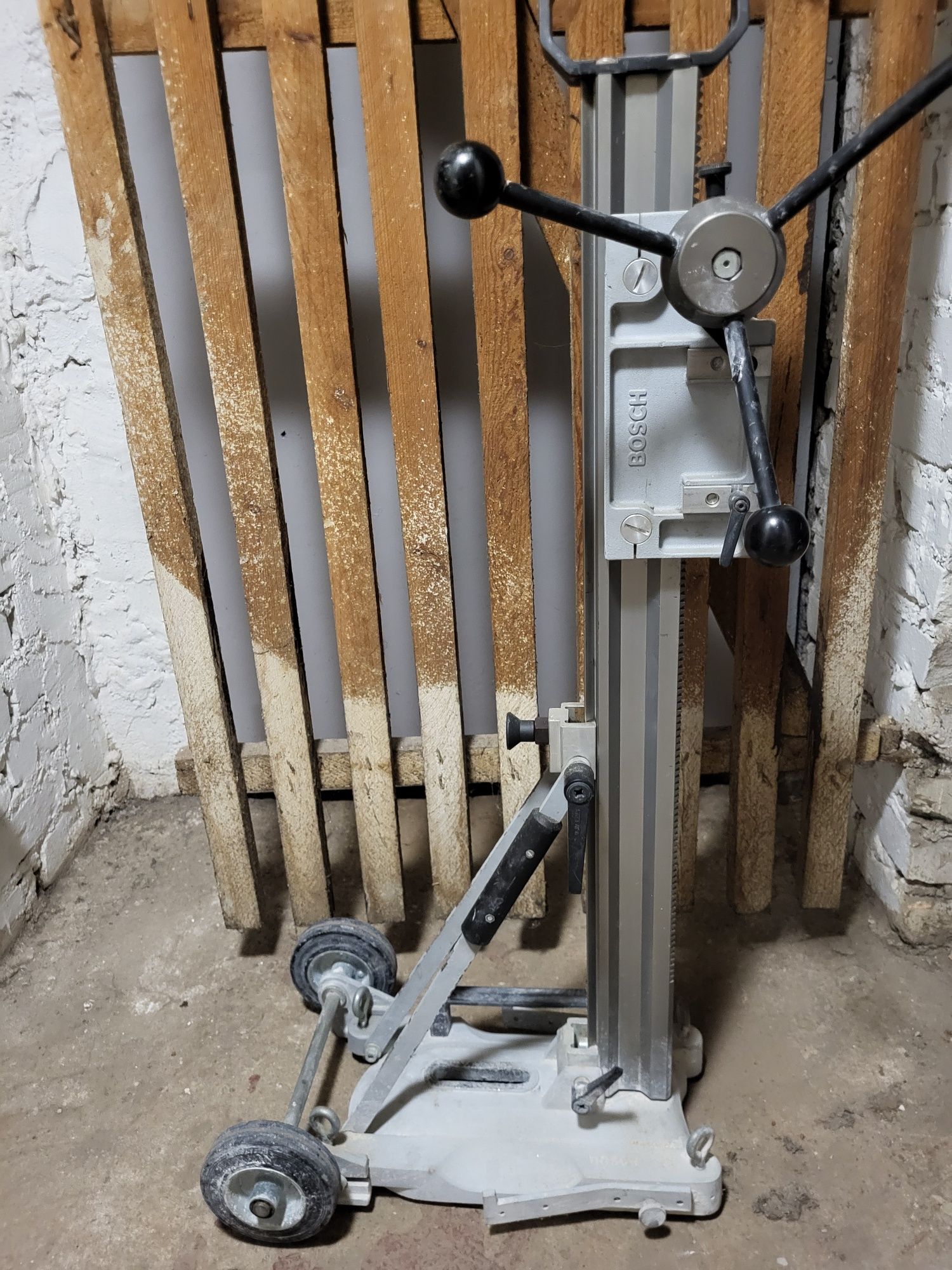 Wiertnica / otwornica Bosch GDB 2500 WE