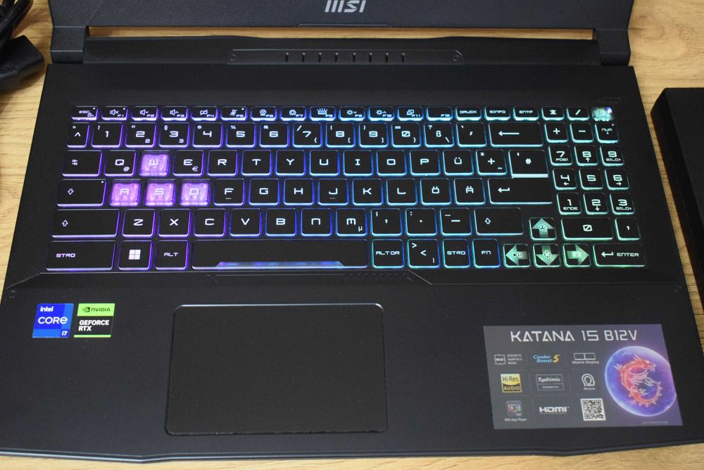 MSI Katana i7 12650H 32 DDR5 1,5GB SSD RTX 4070-8GB 144Hz