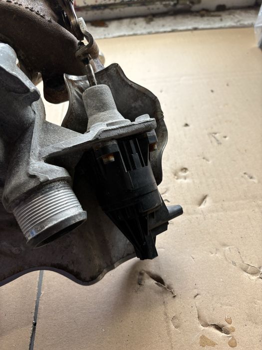 Ford f150 navigator IV 18/23 turbosprezarka prawa