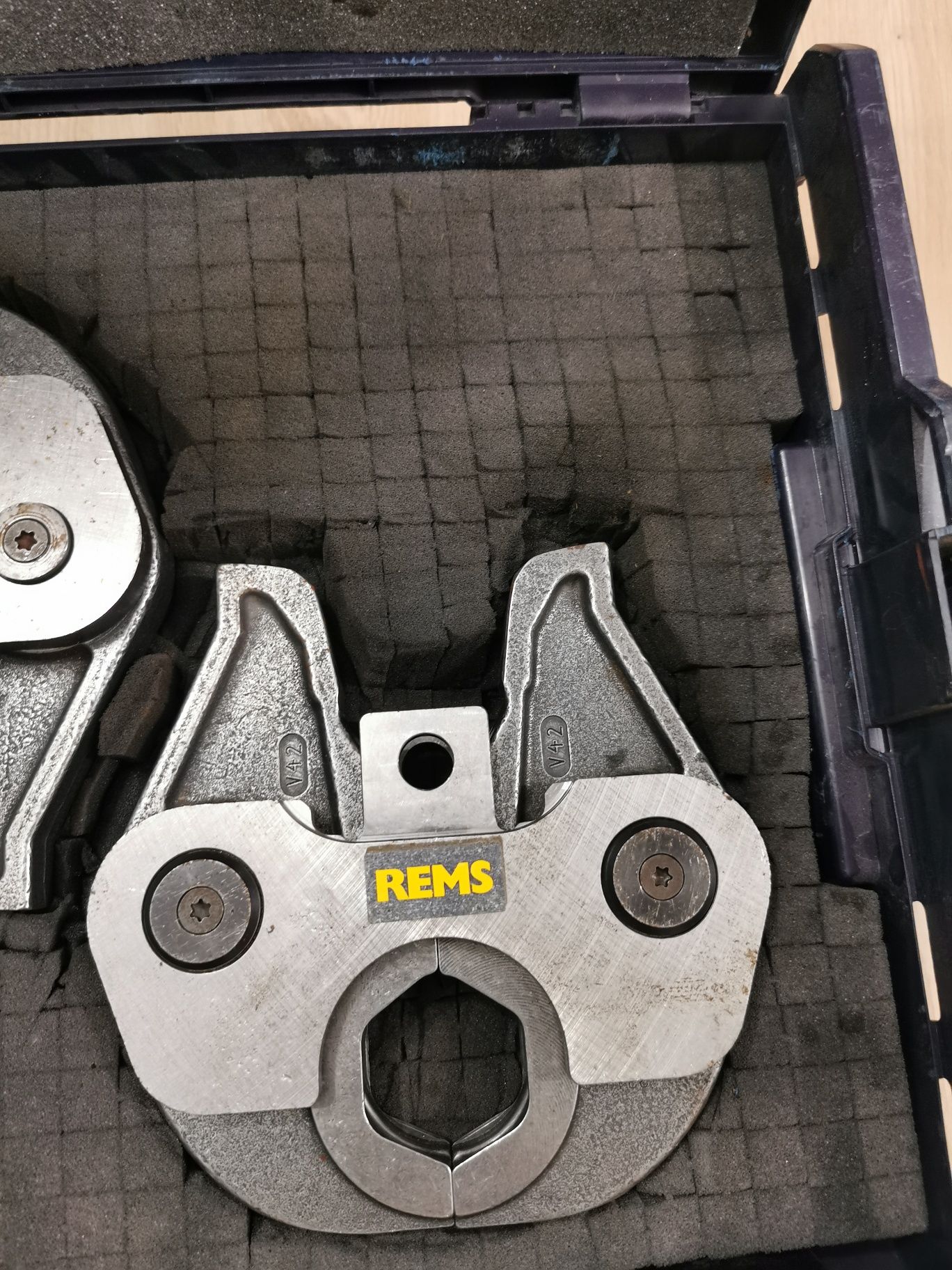 Szczęki Rems V42 i V54 stan idealny, jak nowe w walizce