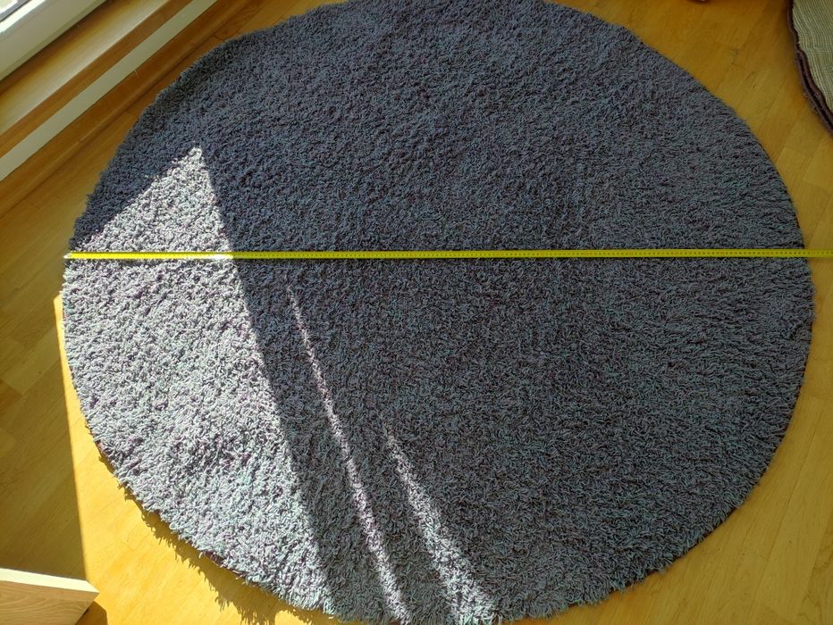 Dywan koło 170 cm foiletowy