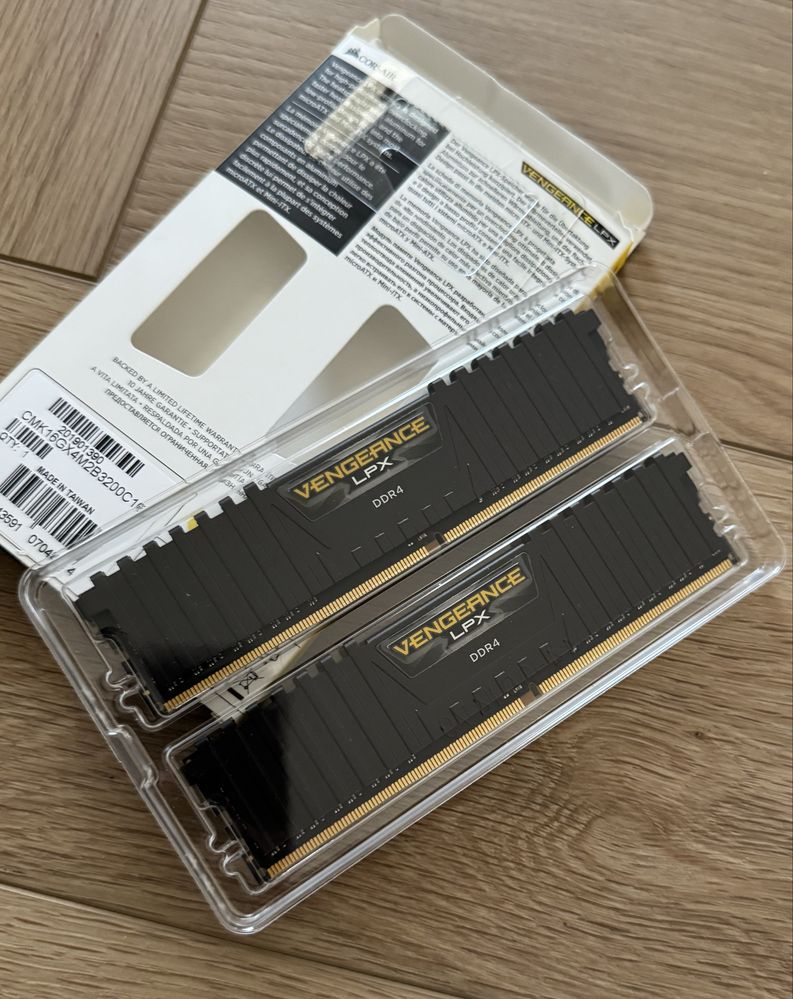 Pamięć RAM CORSAIR Vengeance LPX 16GB 3200MHz