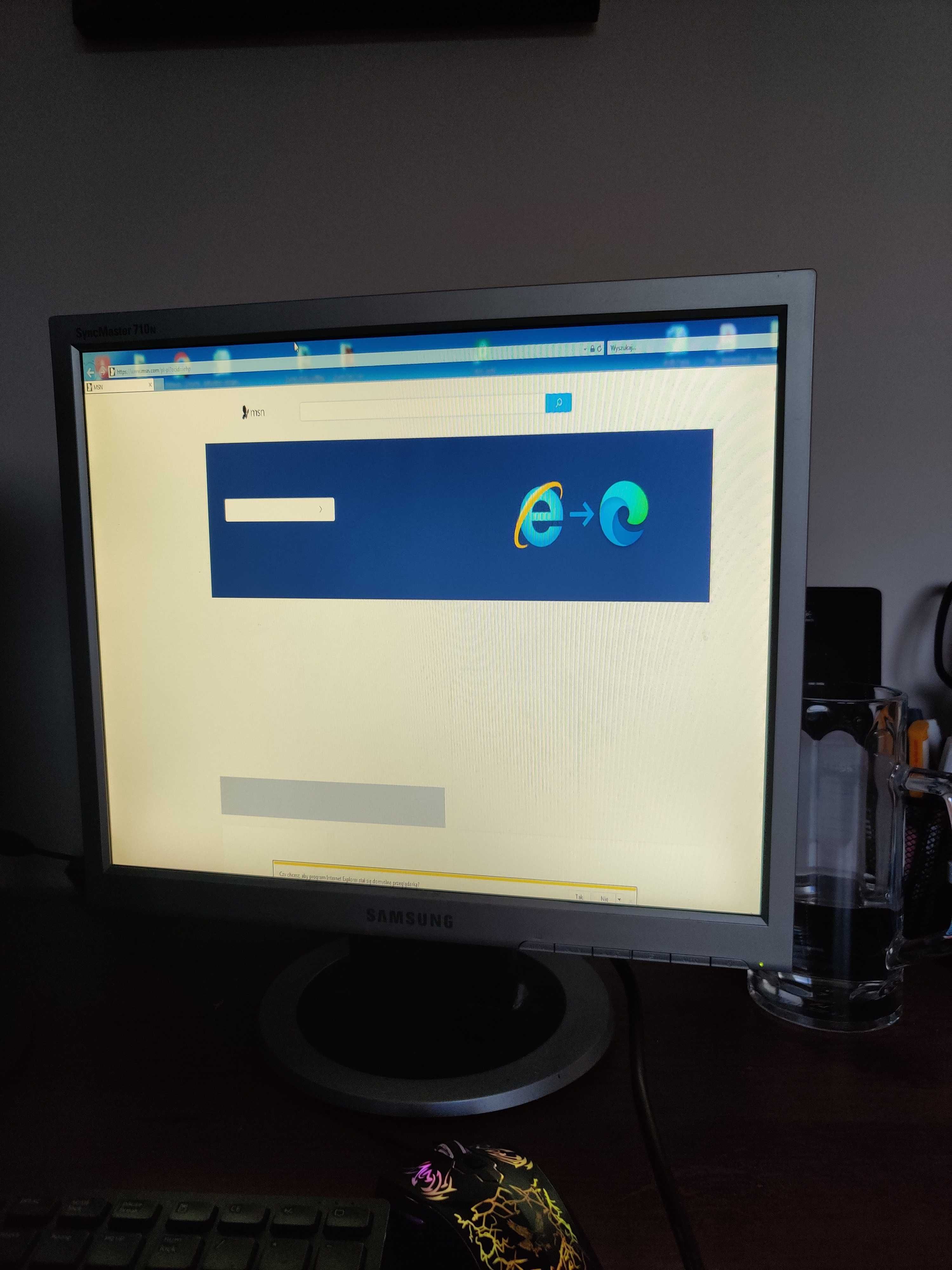 Monitor SAMSUNG 17" SyncMaster 710N Silver