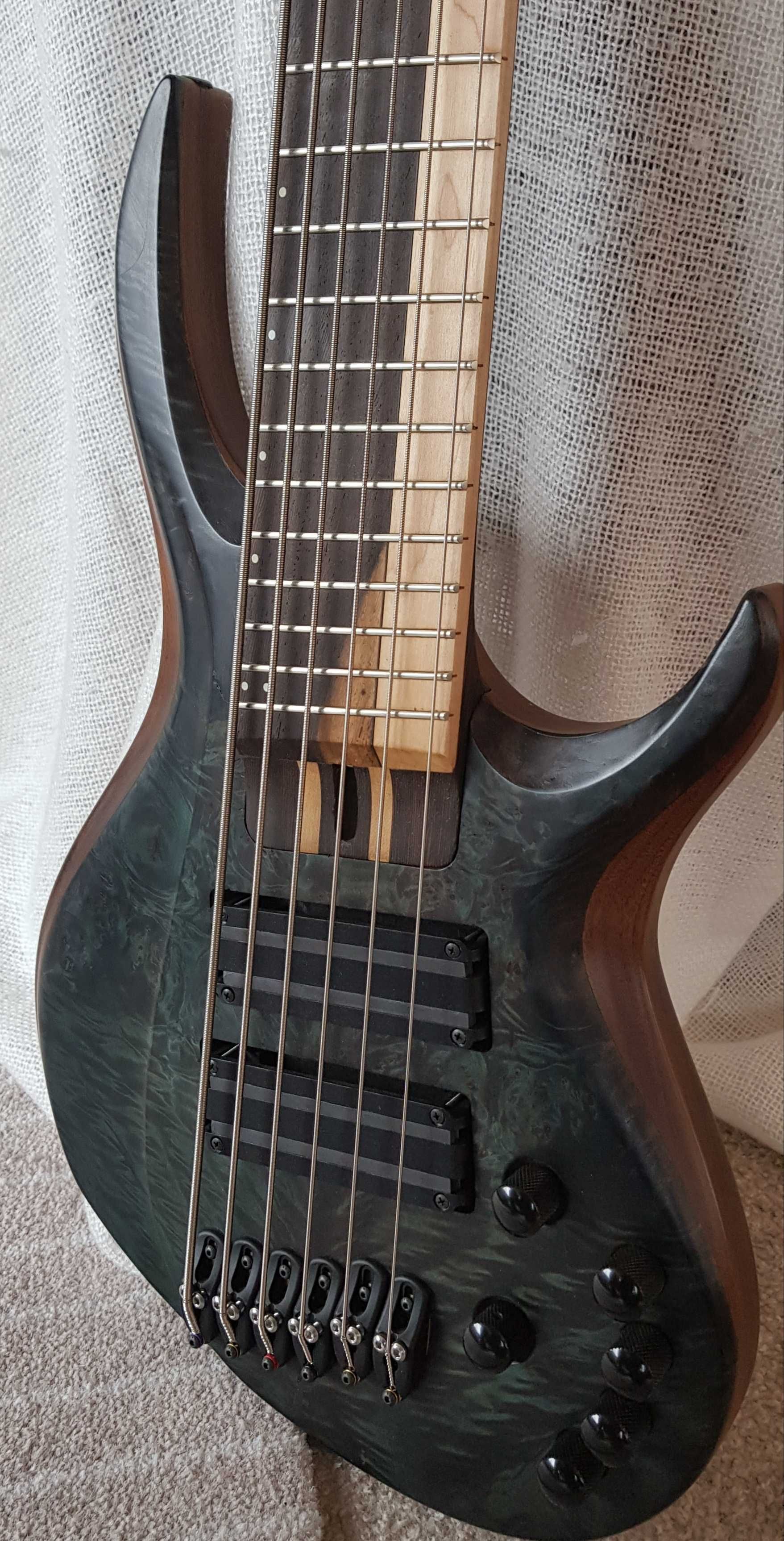 Gitara basowa 6 strunowa sprzedam lub zamienię