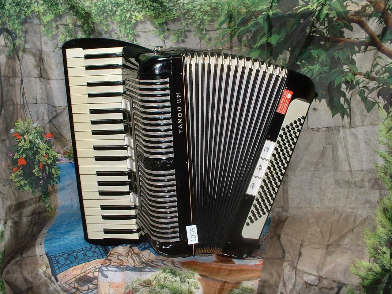 Acordeão Avenda R, .1095