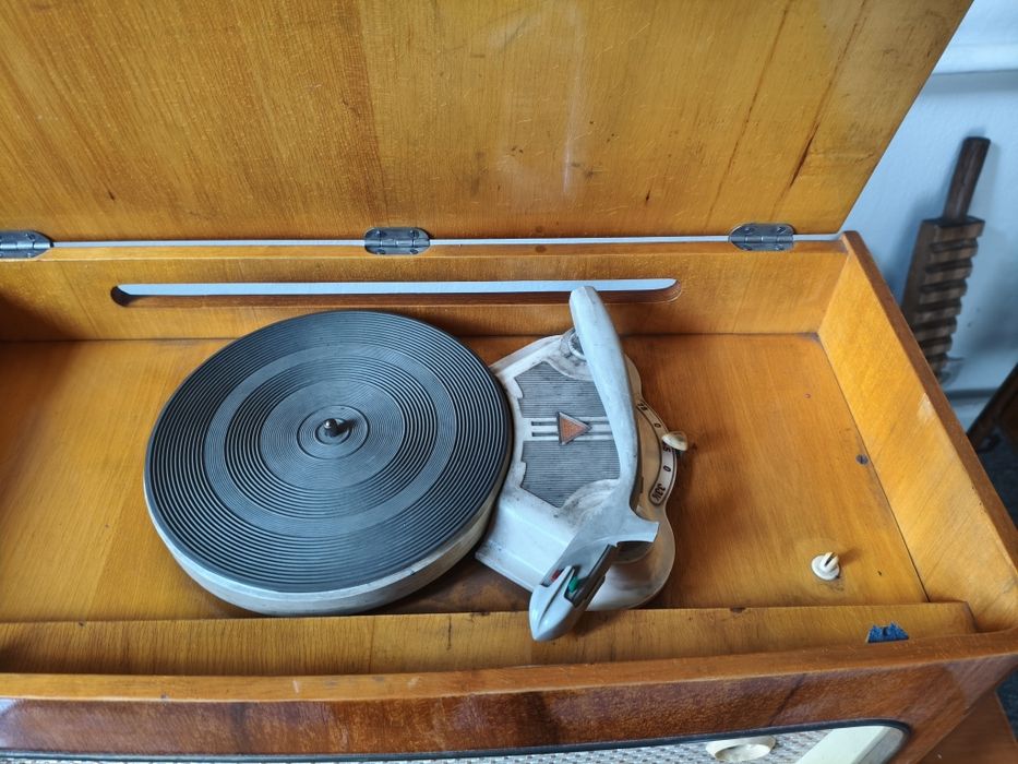 Radio menuet  lampowe