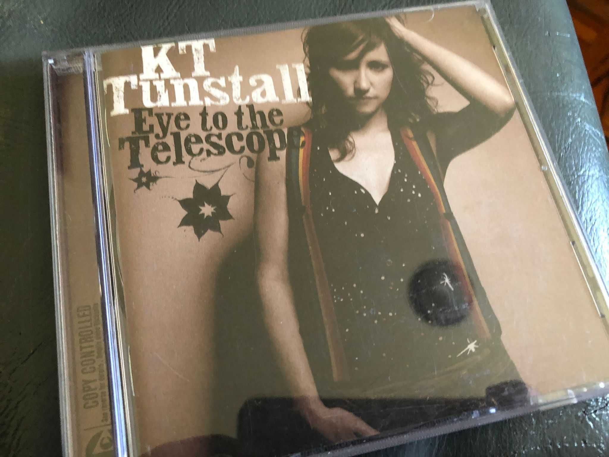 Eye to the Telescope
KT TUNSTALL  (CD Álbum), ofereço portes de envio