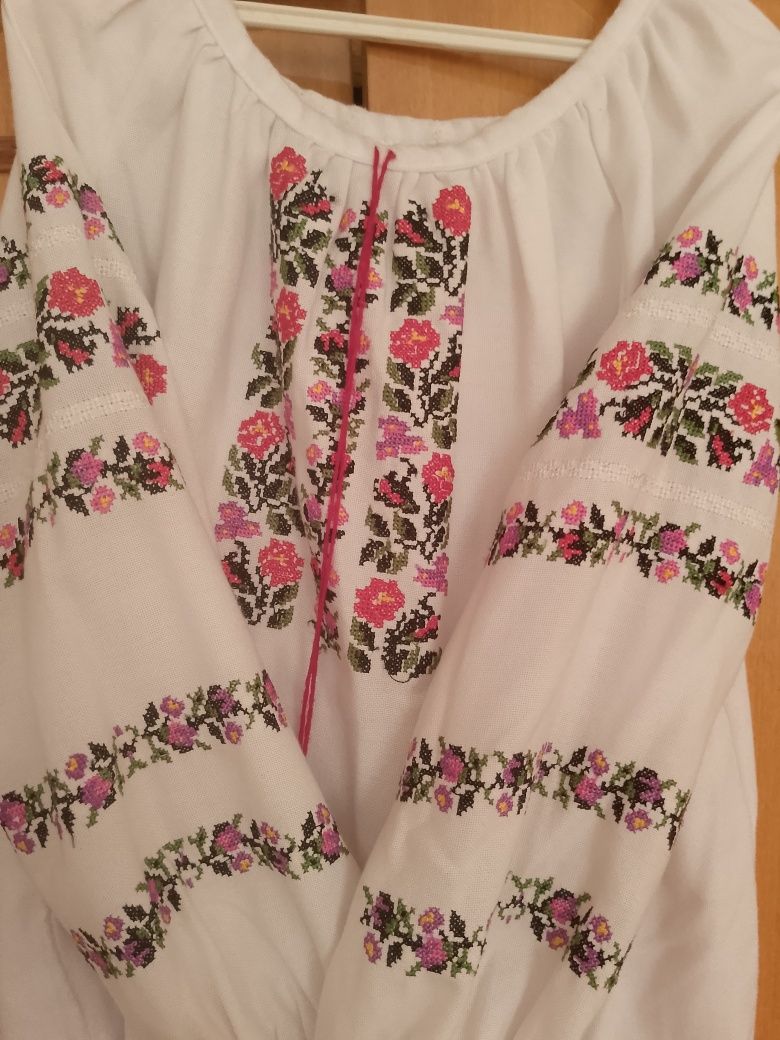 Вишиванка для дівчинки