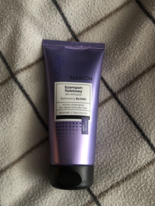 Fioletowy szampon do włosów blond Marion