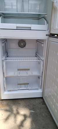 Холодильник Тека частково робочий