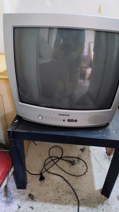Sprzedam telewizor 21" kolorowy