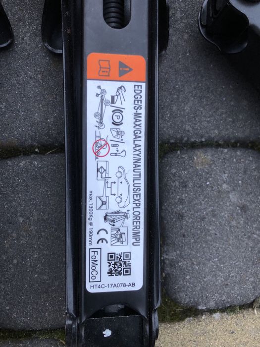 Домкрати гаки Форд Kuga,Escape,Edge,Volvo XC 60,XC90