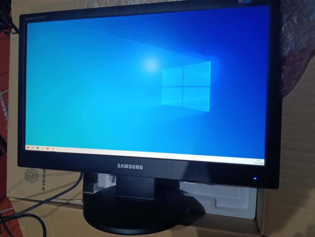 Monitor LCD SAMSUNG SyncMaster 2243SN 21.5" TFT