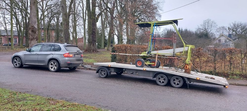 Transport samochodów, maszyn rolniczych