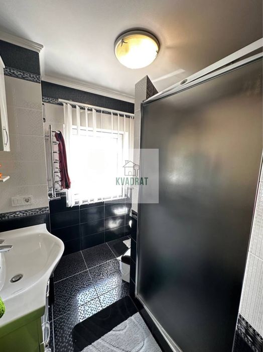 Продам шикарний будинок у місті, можливе РОЗТЕРМІНУВАННЯ