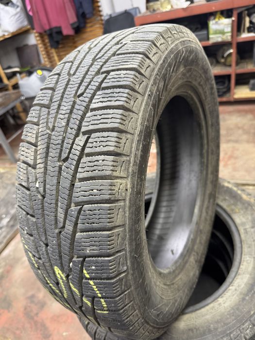 Продам зимову гуму Nokian 195/65/15