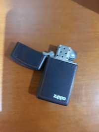 Isqueiro Zippo .