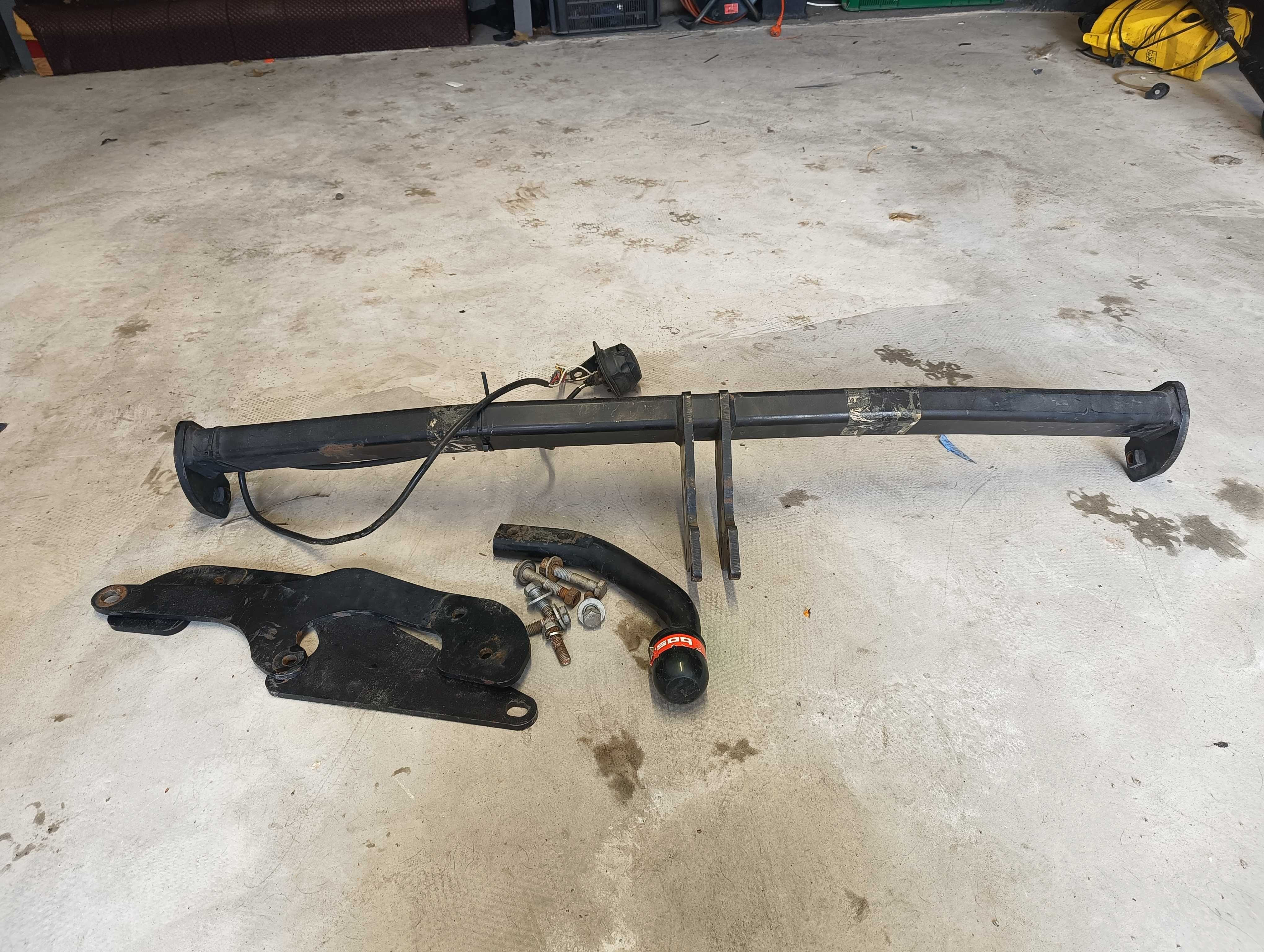Hak holowniczy BOSAL A 50-X Renault Megane 4