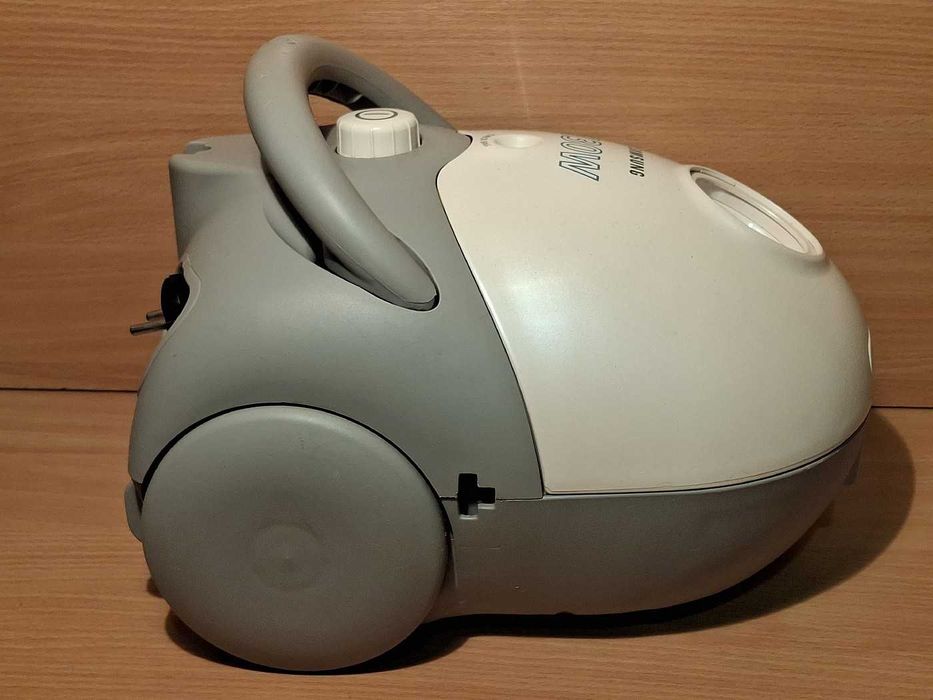 Пылесос Samsung VC-5913 (230V, 1100W)