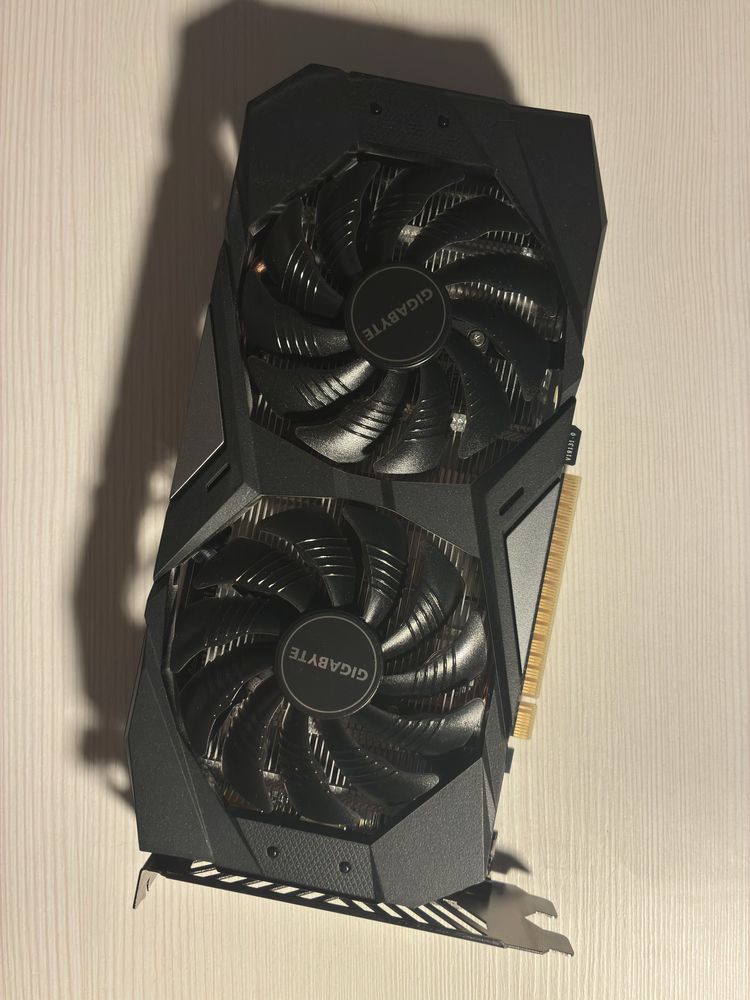 Nvidia GTX 1650 SUPER 4GB