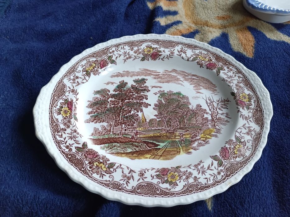 Patera z angielskiej porcelany