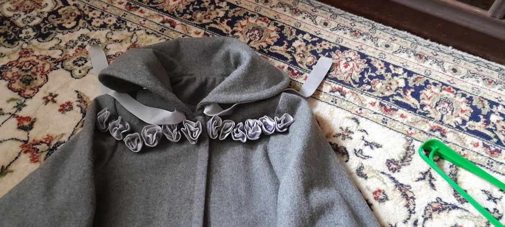 Пальто ZARA для дівчинки 116 розмір