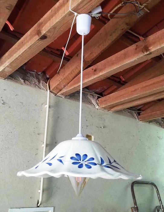 Candeeiro de suspensão cerâmica pintada a mão