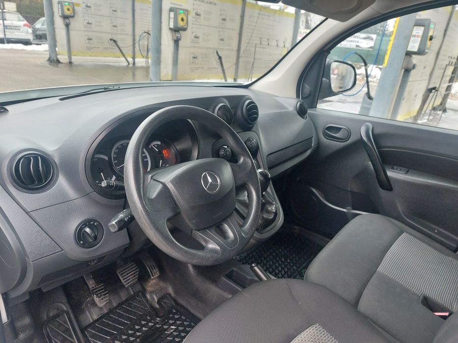 Ładny Dostawczy Mercedes Citan * 2017 ROK * Klima * 3 Osoby *