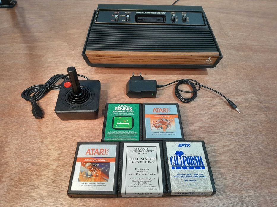 ATARI - Clássica consola 1981 "Woody" Testada!