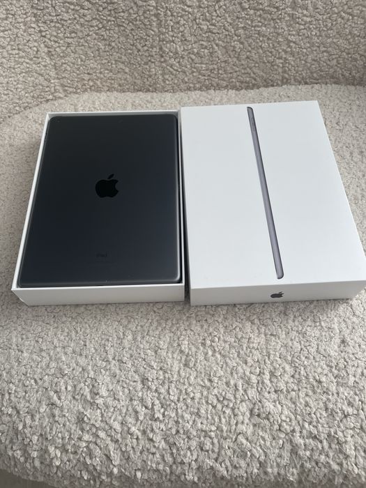 Продам IPAD 8 th Generation 32 GB GRAY WI-FI
