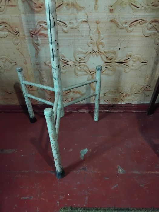 Продам напольную вешалку ссср.