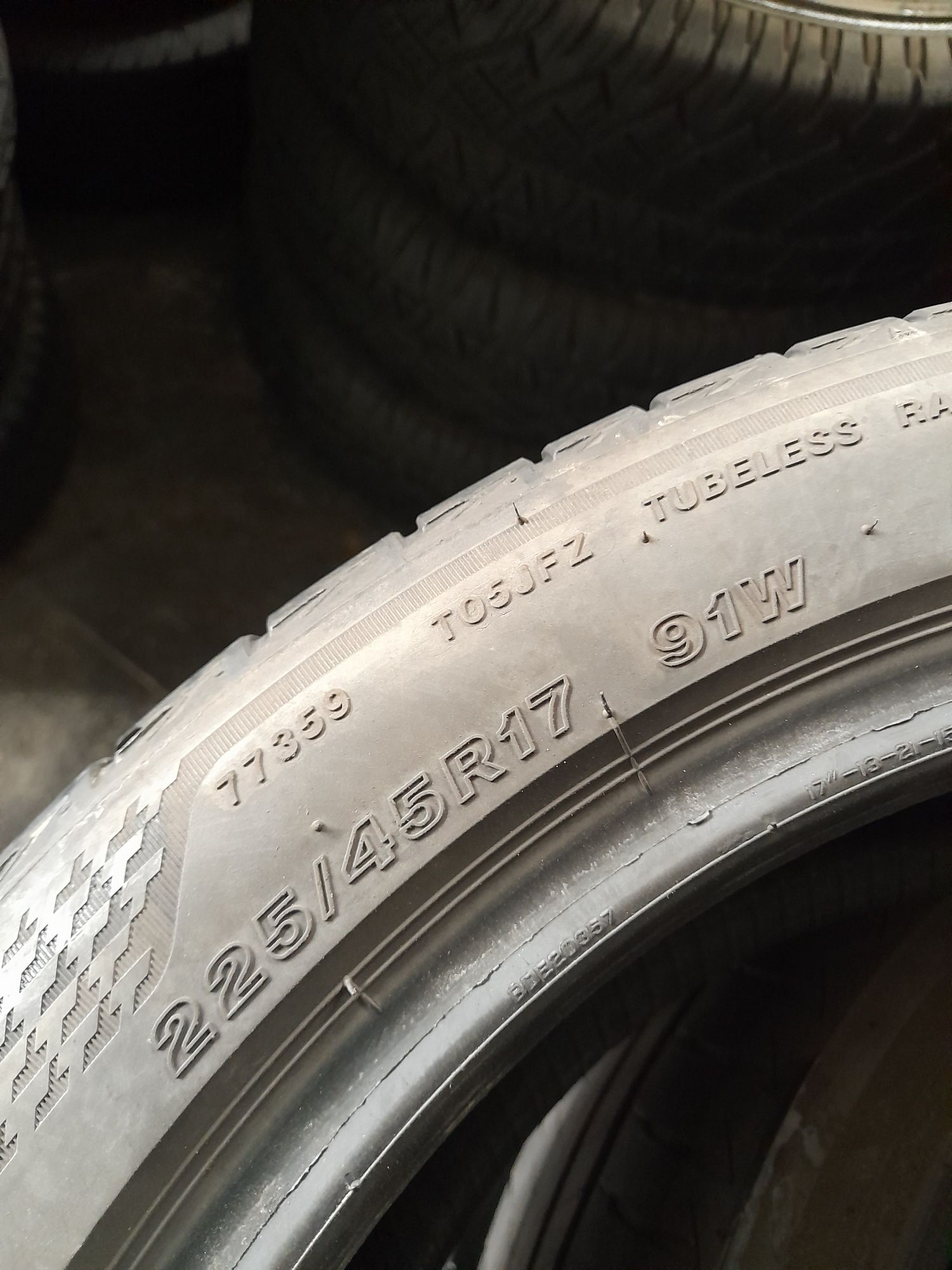 Opony używane 225/45/17 bridgestone 2x6 mm 2021