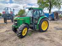 Traktor John Deere 6310