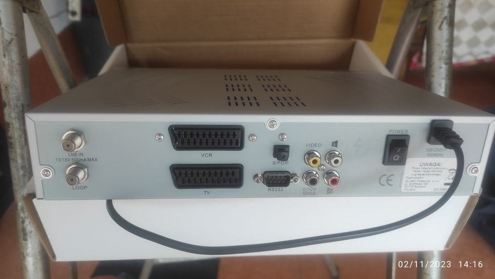 Receptor de sinal de satélite