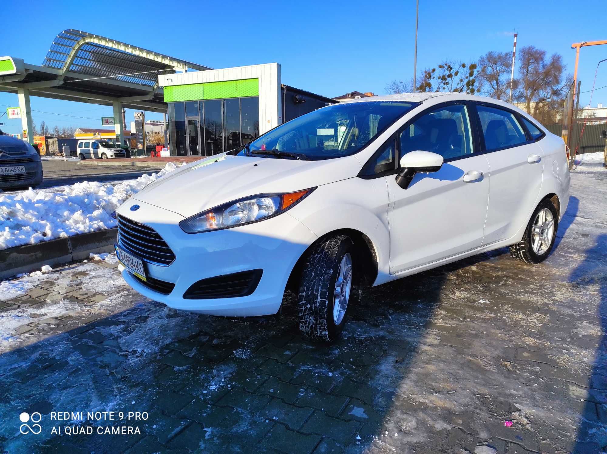 Ford Fiesta SE 2018 (sedan)