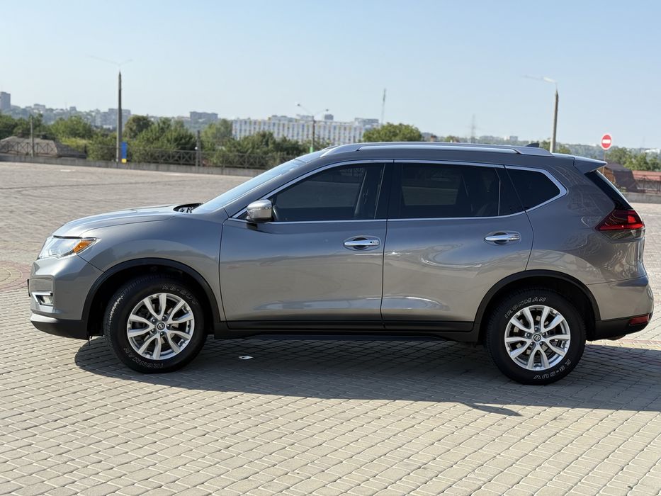 Продам Nissan Rogue 2018