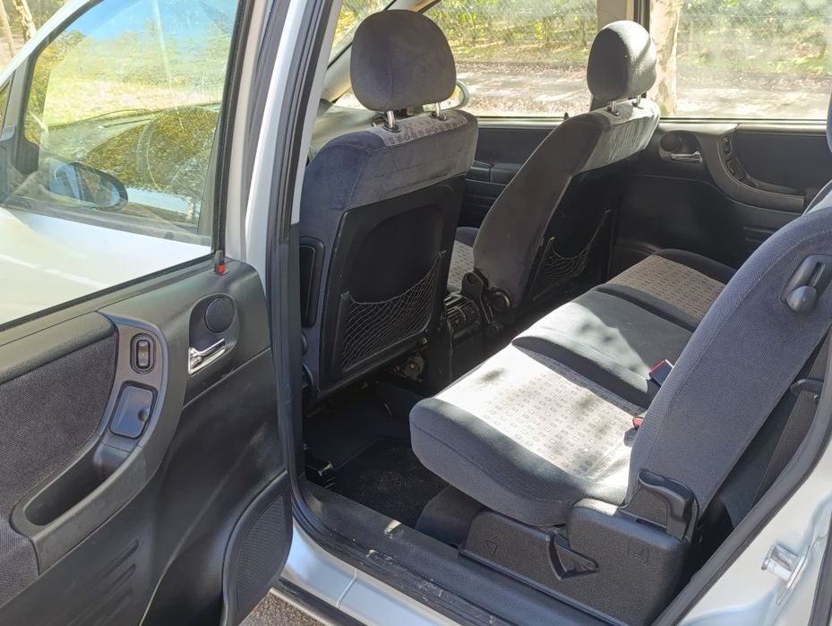 Opel Zafira 2.0TDI 7 мест минивэн продам или обмен