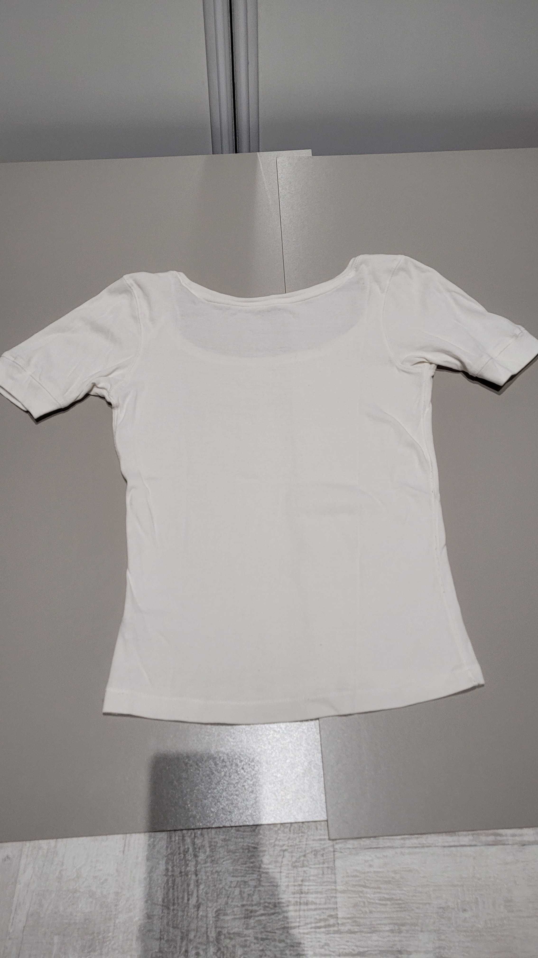 Bluzka biała z krótkim rękawem T-shirt z guziczkami