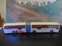 Autocarro colecção HERPA escala 1/87 - NOVO / RARO