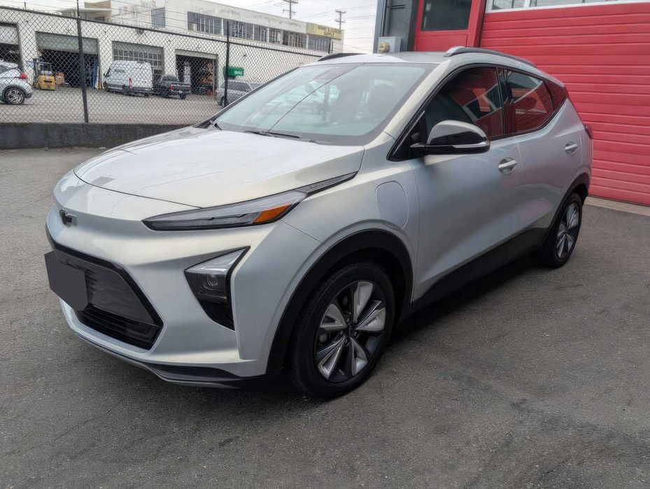 Chevrolet Bolt EUV LT      2022