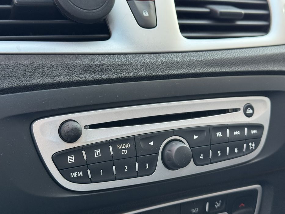 Рено сценік 3 2009 рік 1.5 дизель