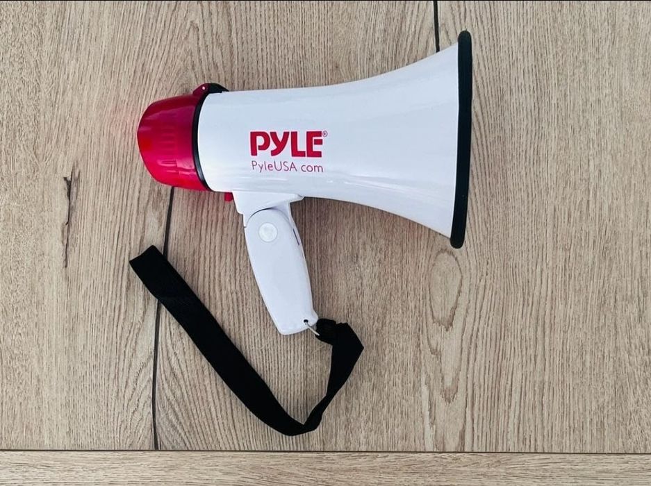 Vendo Megafone novo e em caixa