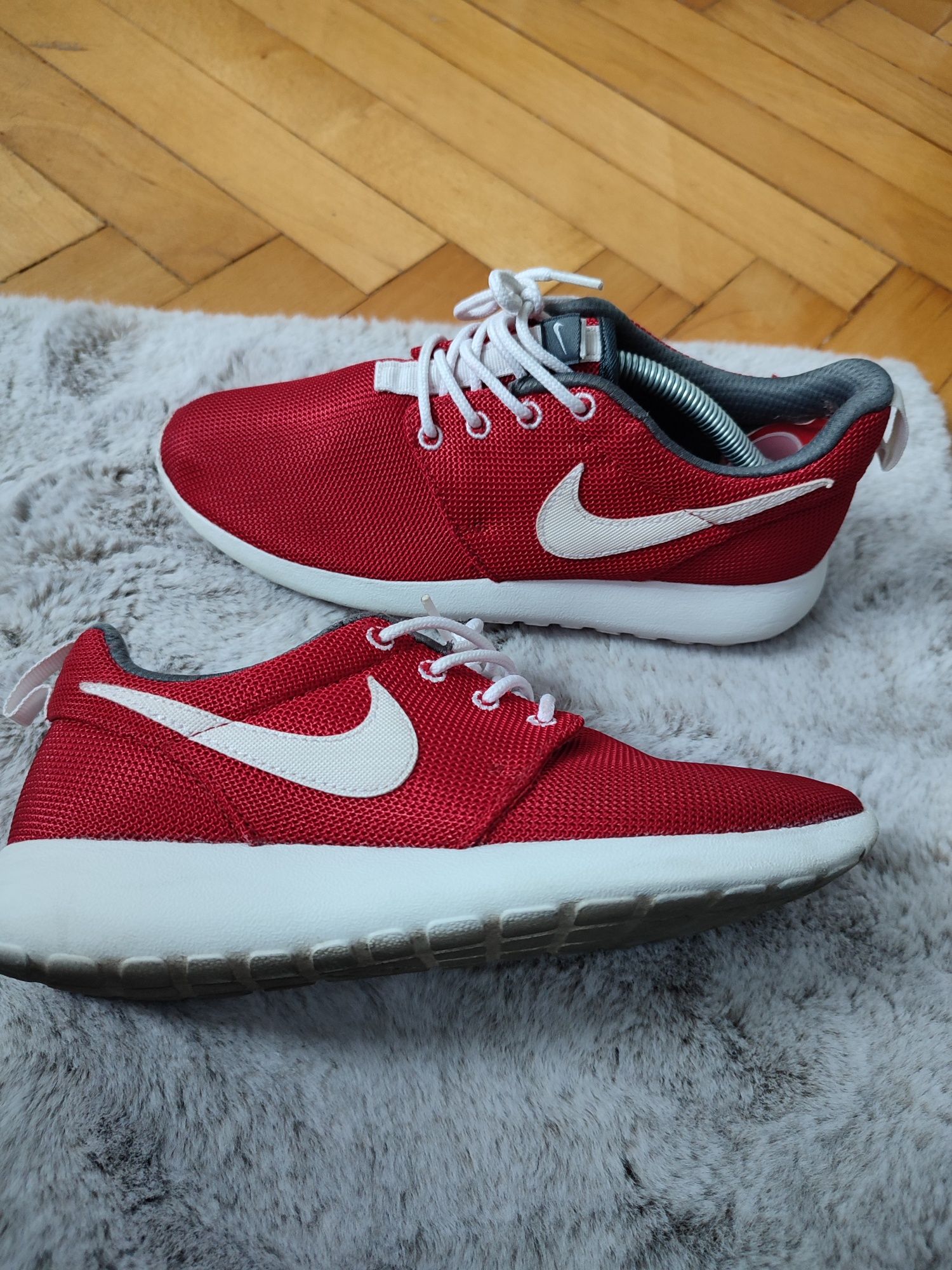 Buty Nike bordowe roshe run one damskie 38 37,5 czerwone oryginalne