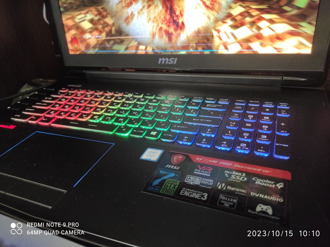 MSI GT72VR 7RD Dominator, (17,3  GTX1060 6GB , I7 7700, 16GB)