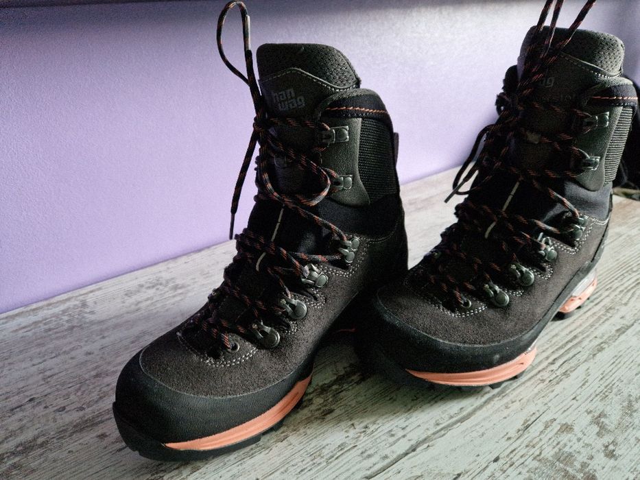Сучасні та якісні жіночі трекінгові черевики Hanwag Alverstone II Lady