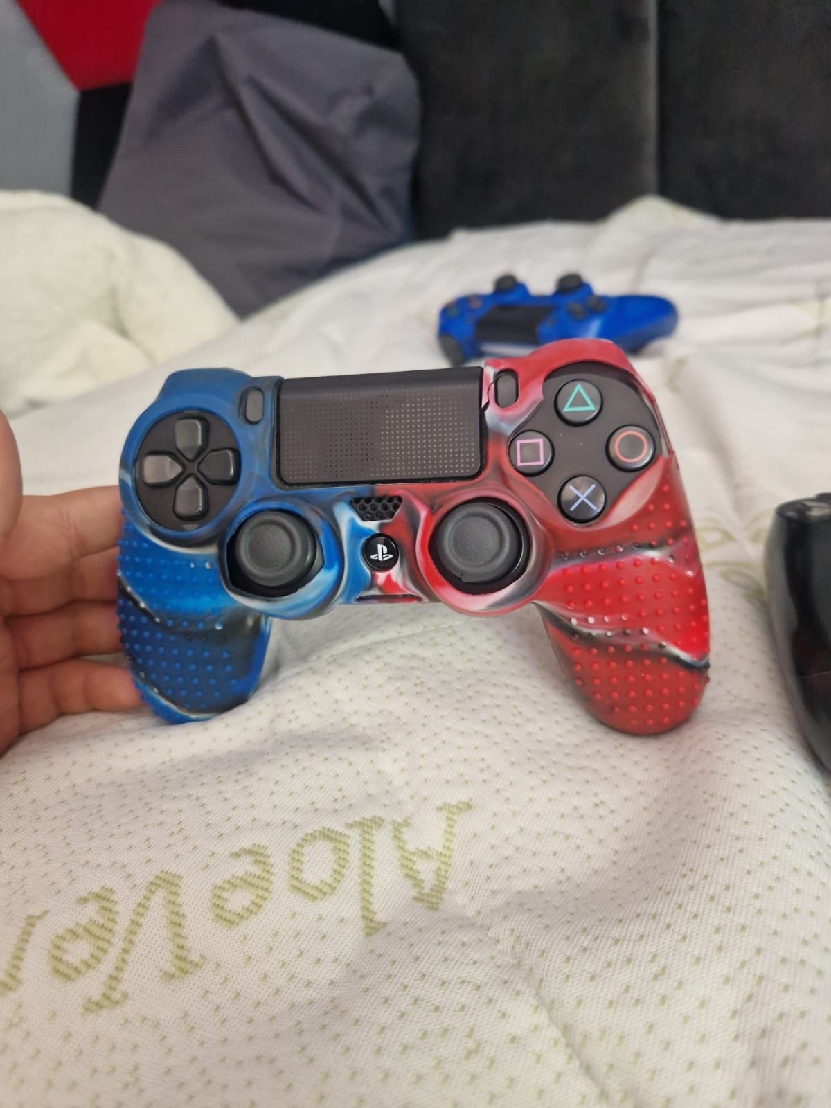 Sprzedam Konsolę Ps4
