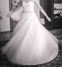 Piękna suknia ślubna Artemida