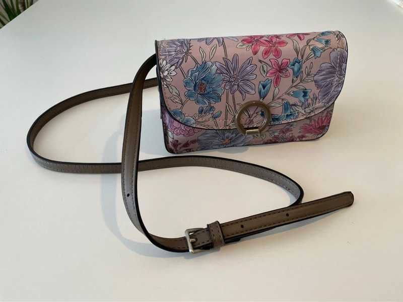 carteira pequena e pratica